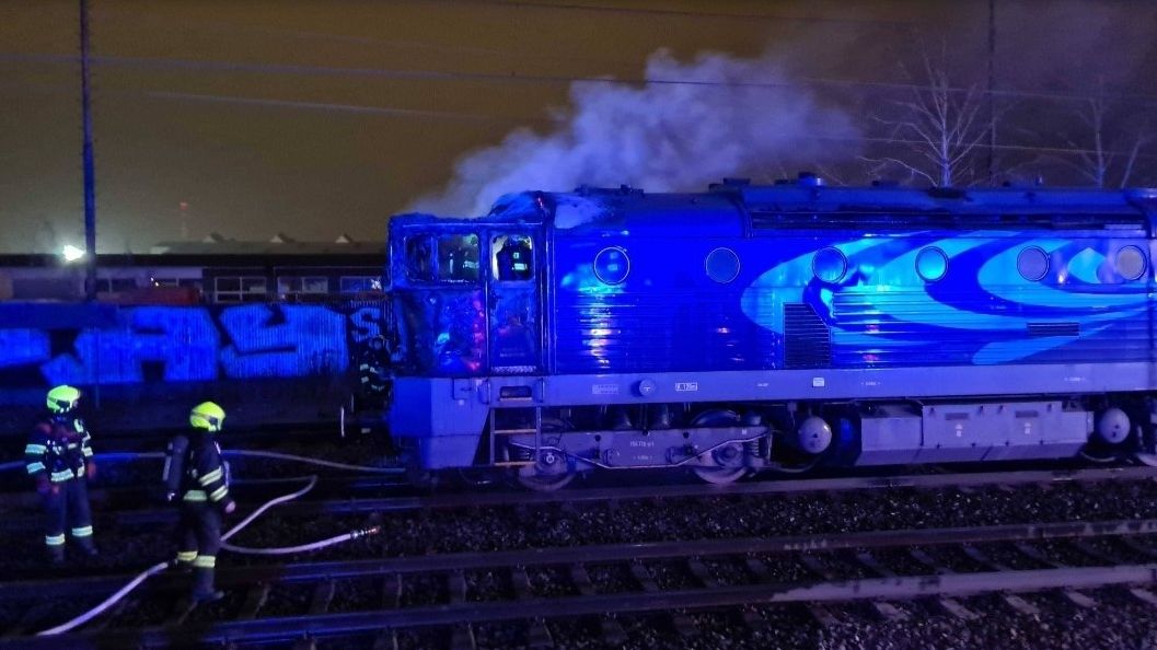 V Olomouci hořela lokomotiva, která táhla vagony s benzínem